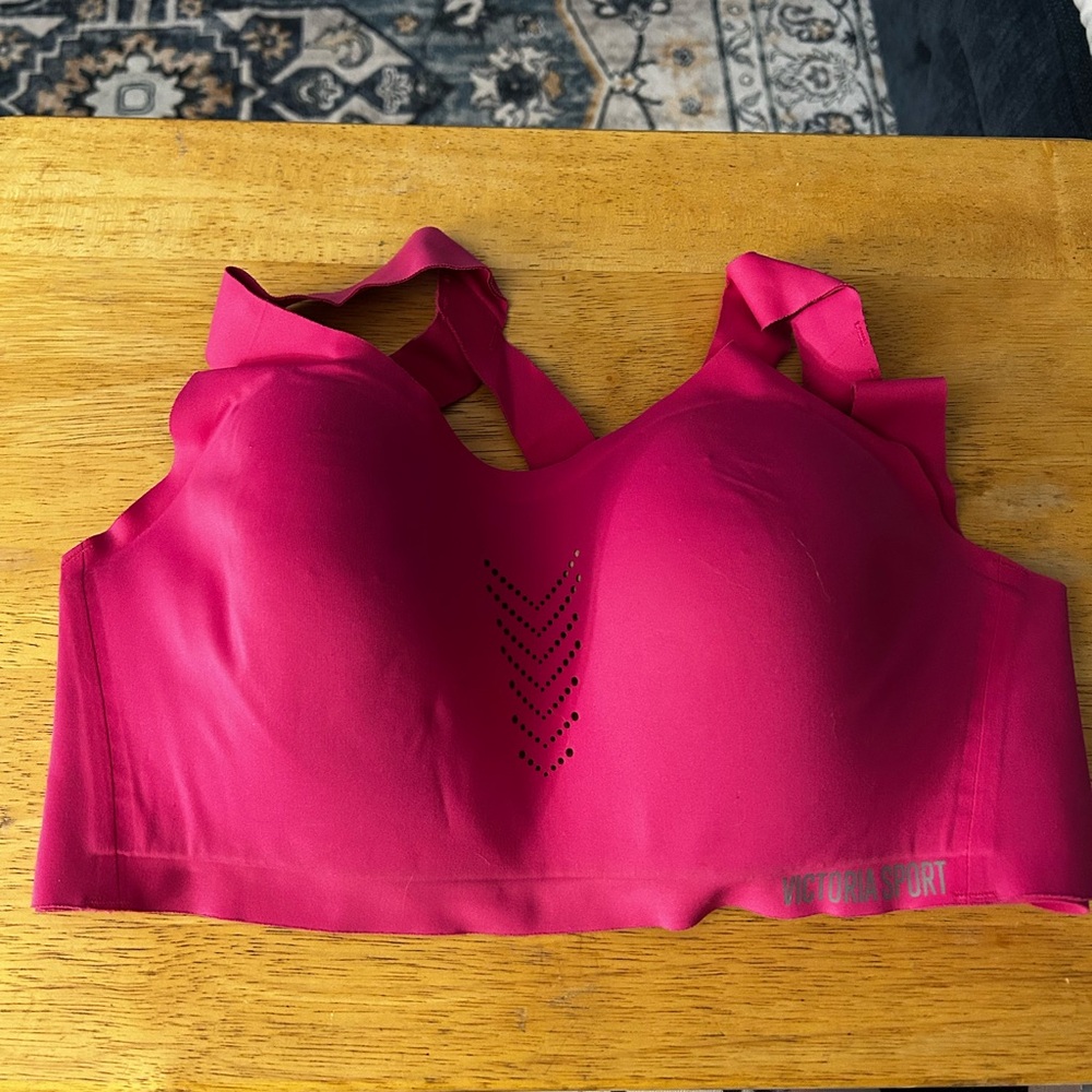 Victoria’s Sport Women's Pink Sports Bra